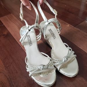 🌱 MICHAEL KORS Metallic Wedge Sandals
